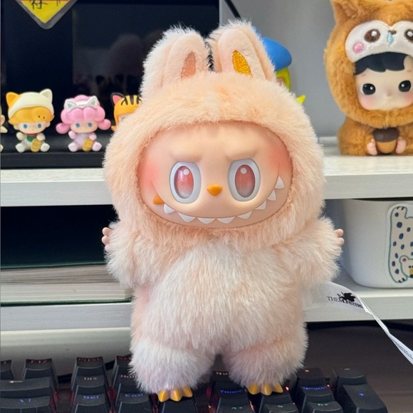 AUTHENTIC NEW Pop Mart LABUBU Big Into Energy Vinyl Plush - Happiness SEALED BOX - Picture 1 of 9
